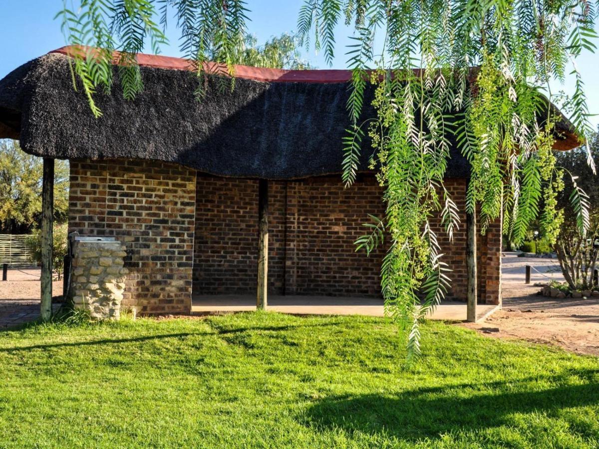 Die Dam - Transkalahari End Resort Gobabis Dış mekan fotoğraf